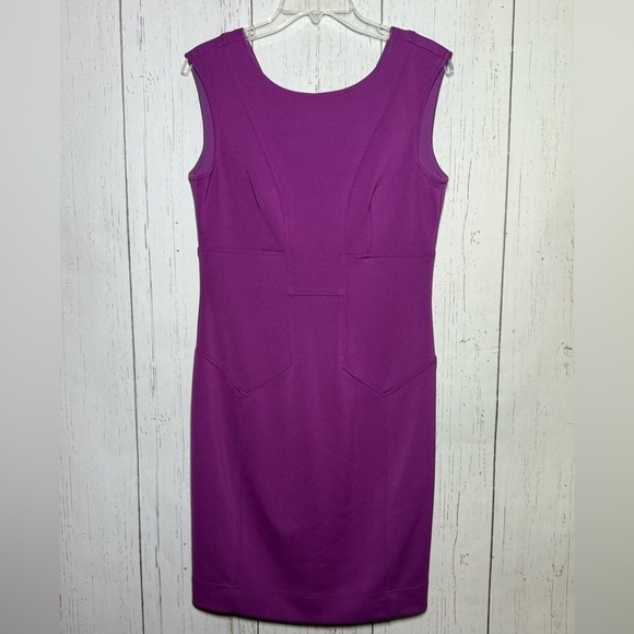 Maggy London Purple Scuba Bodycon Sheath Dress Exposed Zip Size 12 Career Office - Picture 1 of 4